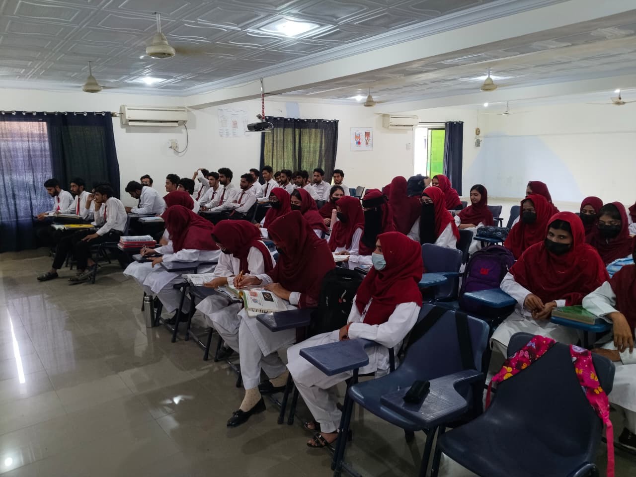 Classroom Lecture & Note-Taking Session