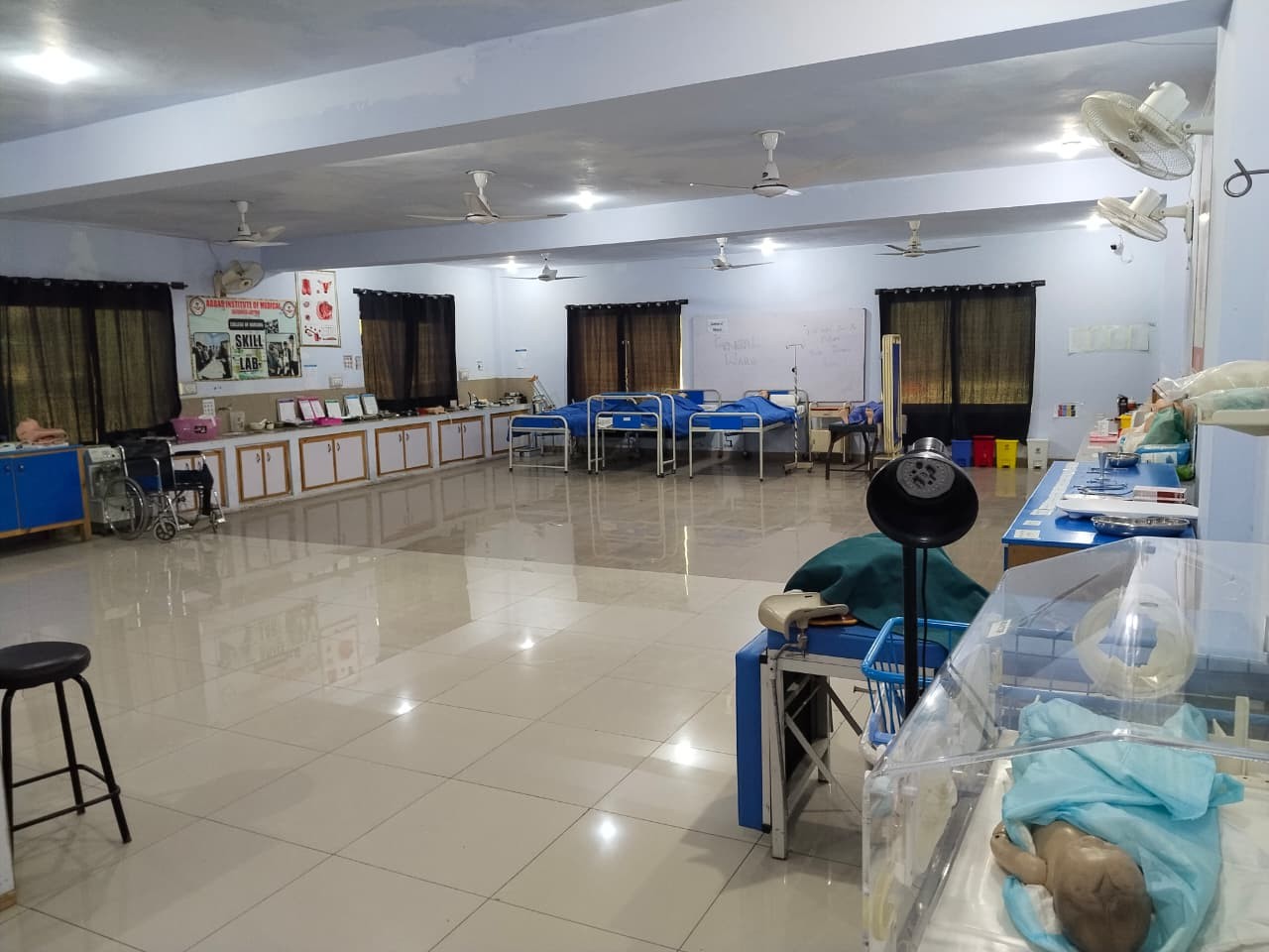 Infant Radiant Warmer & Neonatal Simulation Unit